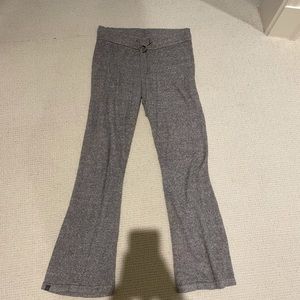 Barefoot dreams super soft sweatpants never worn